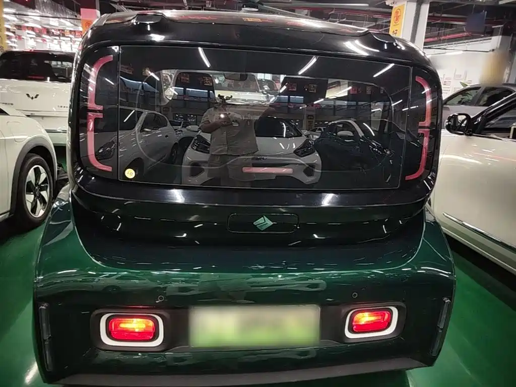 Фото 6 - Baojun KiWi EV
