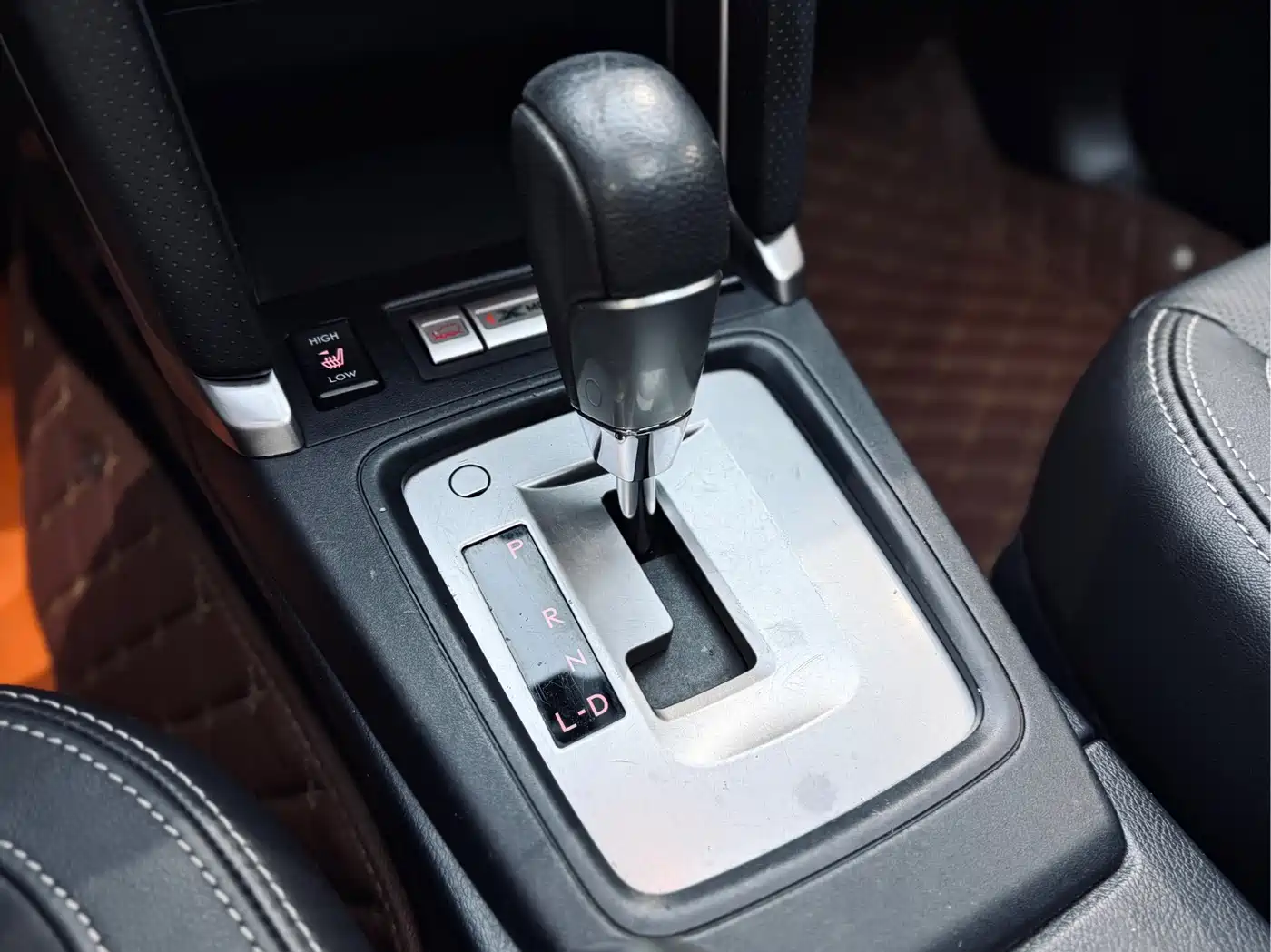 Subaru Forester 2018 2.0i Luxury Navigation Edition фото 2