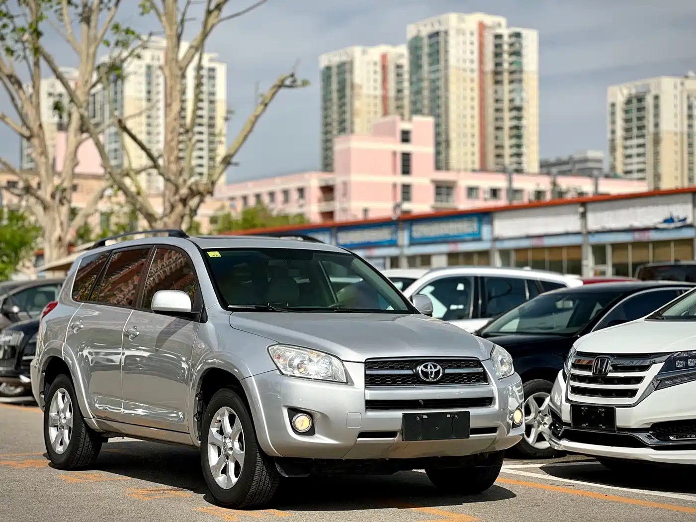 Toyota RAV4 Rongfang 2010 2.4L Automatic Luxury Upgrade Edition фото 3