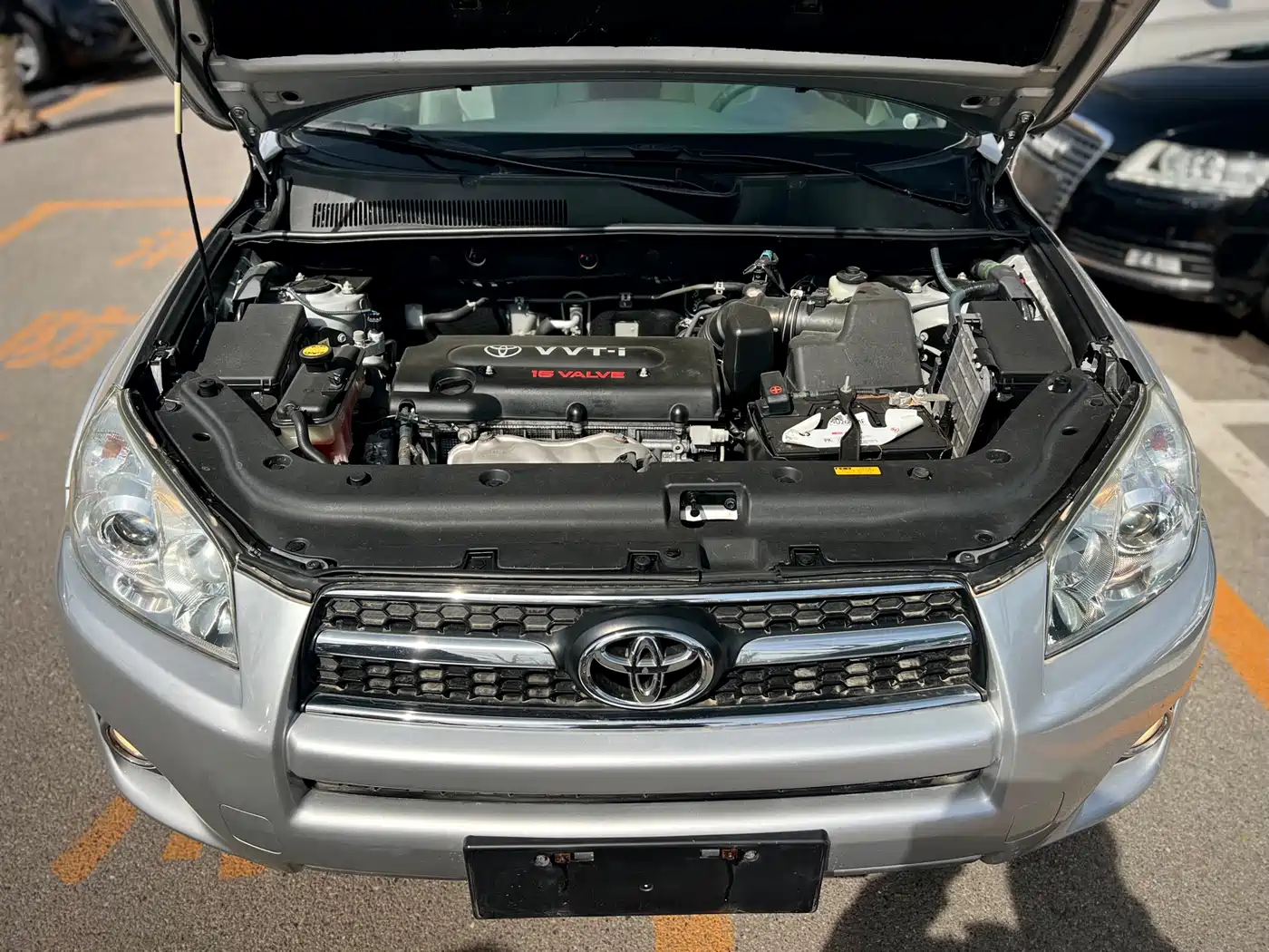 Toyota RAV4 Rongfang 2010 2.4L Automatic Luxury Upgrade Edition фото 36