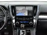 Фото 9 - Toyota Vellfire