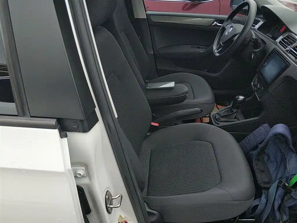 Volkswagen Santana 2017 Gran Santana 1.6L Auto Trendline фото 20