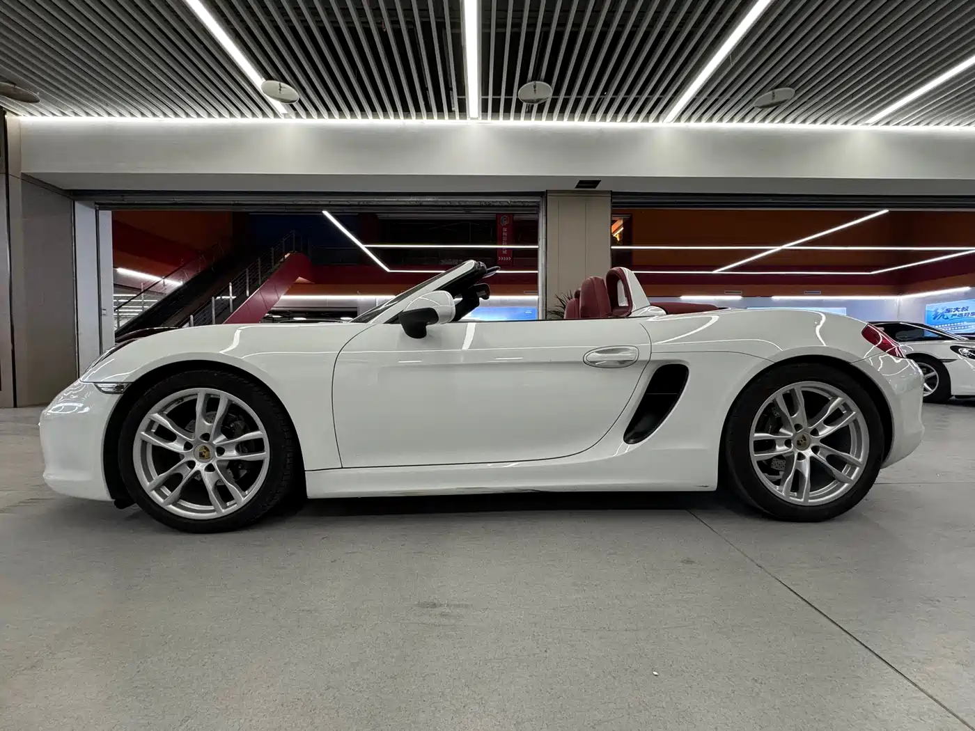 Porsche Boxster 2013 Boxster 2.7L фото 8