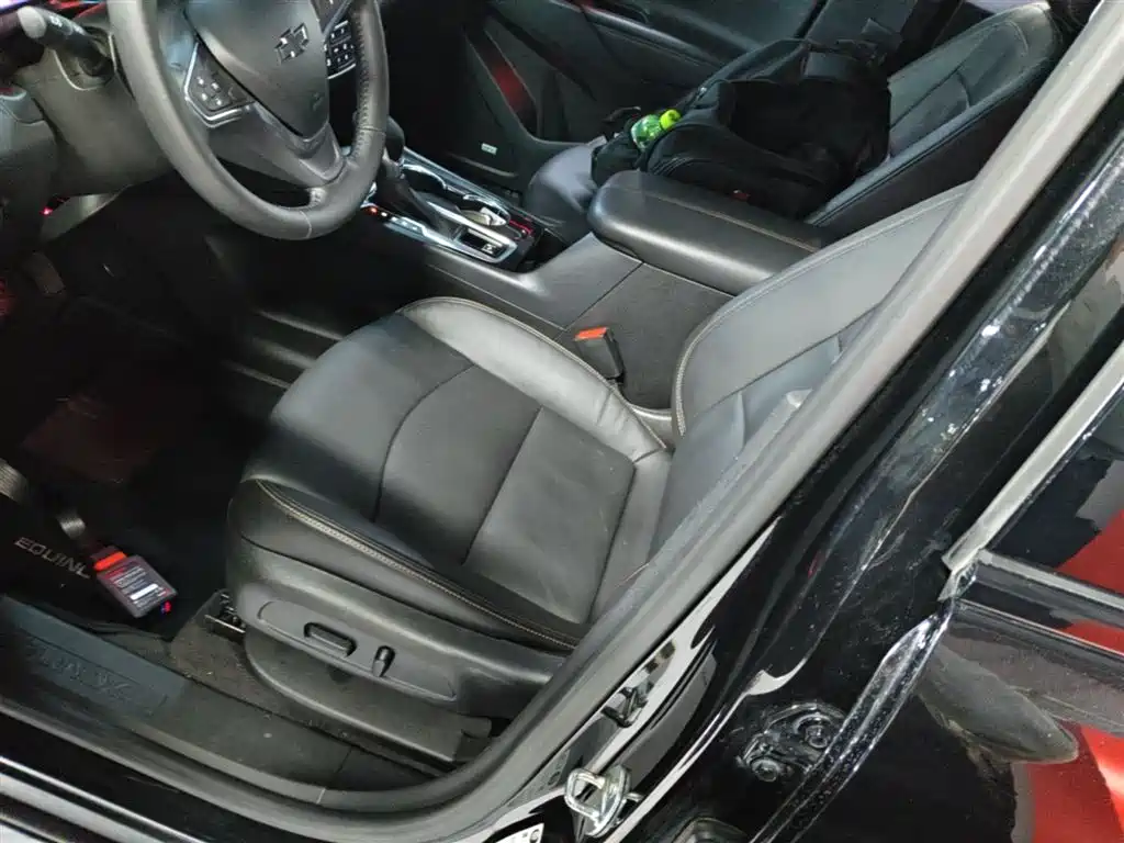 Chevrolet Equinox 2021 535T Yujie Edition фото 15
