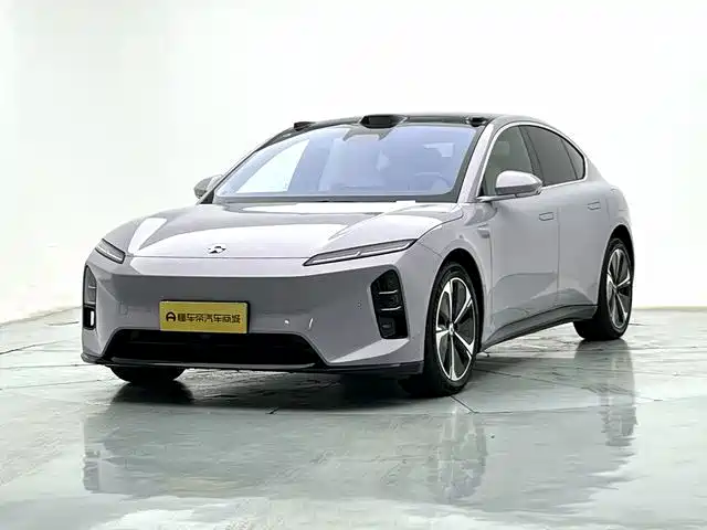 NIO ET5 2025