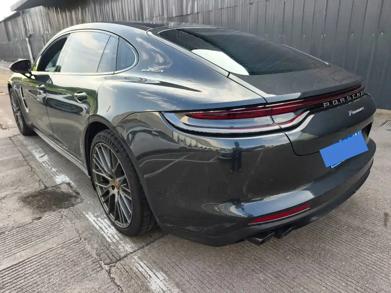Porsche Panamera 2023 Panamera Executive Long Wheelbase 2.9T фото 19