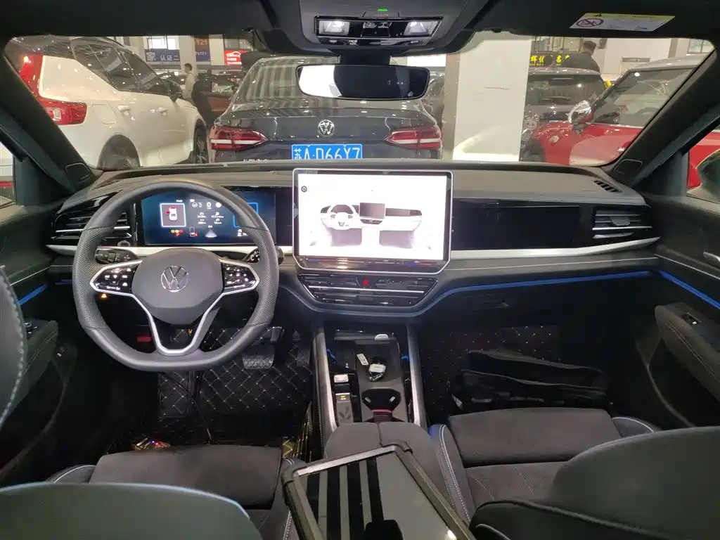 Volkswagen Passat 2025 Model Pro 380TSI Starlight Dragon Premium Edition фото 10