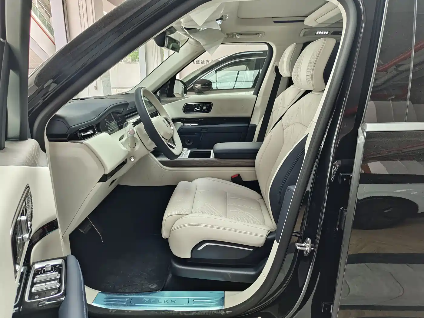 ZEEKR 9X 2026 2025 Standard Edition