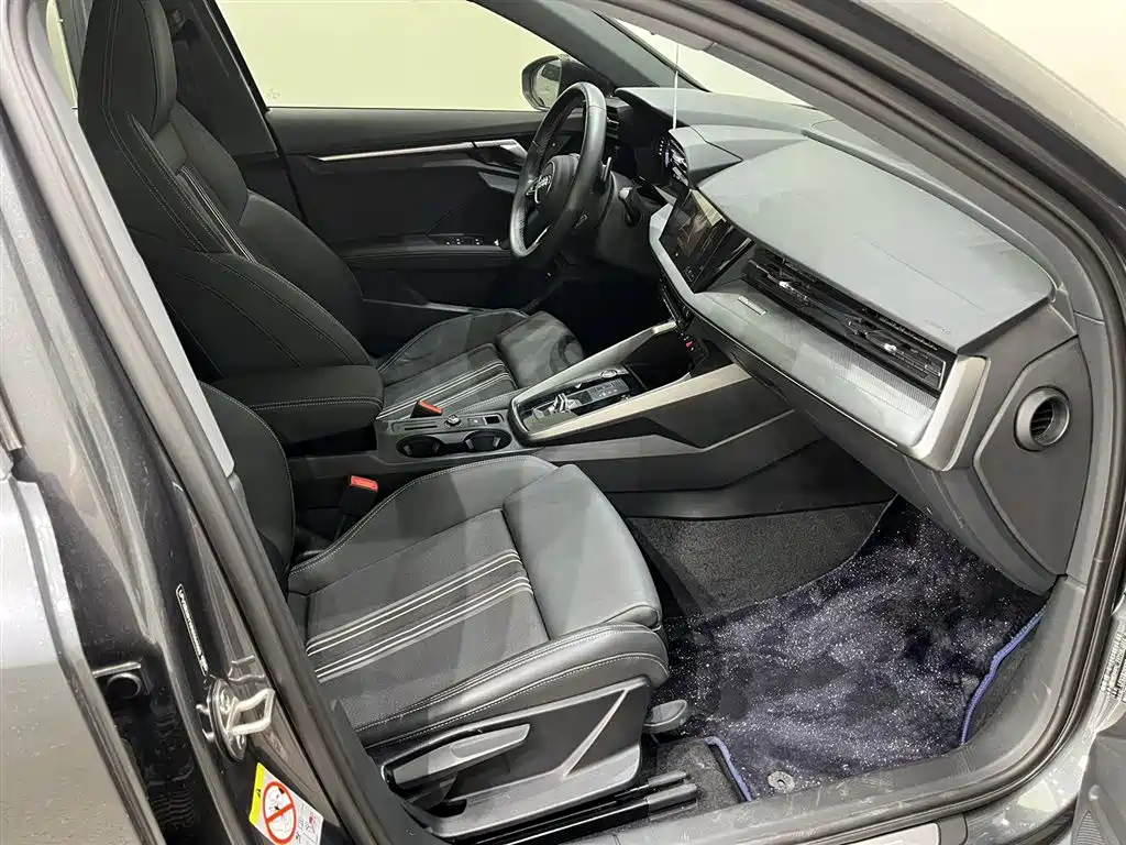 Audi A3 2024 Model Sportback 35 TFSI Fashion Sport фото 14
