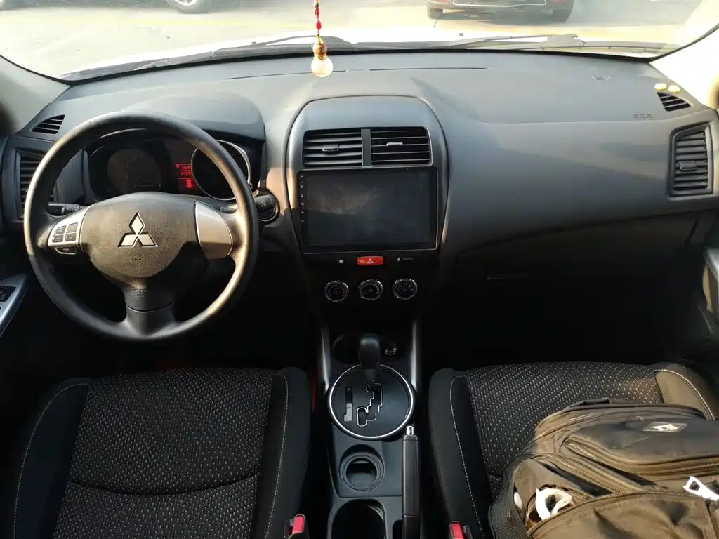 Mitsubishi ASX 2016 2.0L CVT 2WD Excellence Edition фото 10