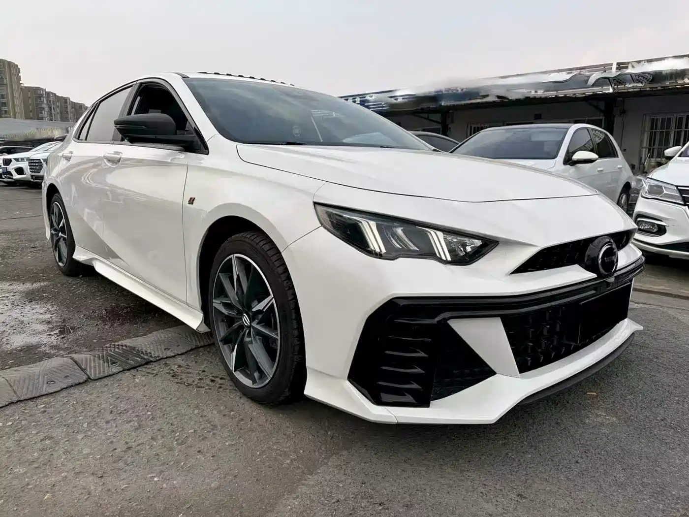 GAC Trumpchi Trumpchi Emkoo 2024 Model 270T DCT Shadow Leopard R-Style Edition фото 3