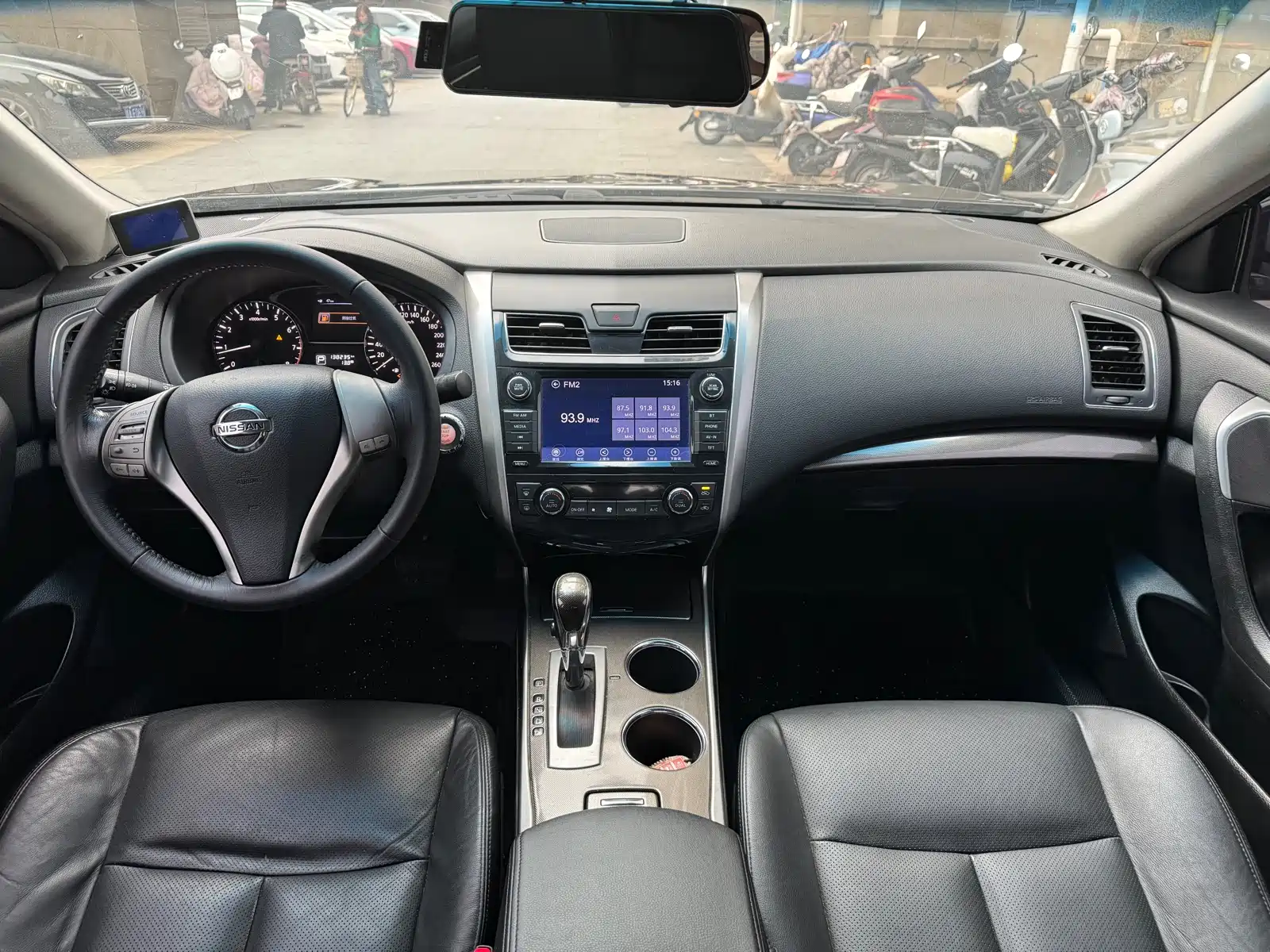 Photo 11 - Nissan Teana