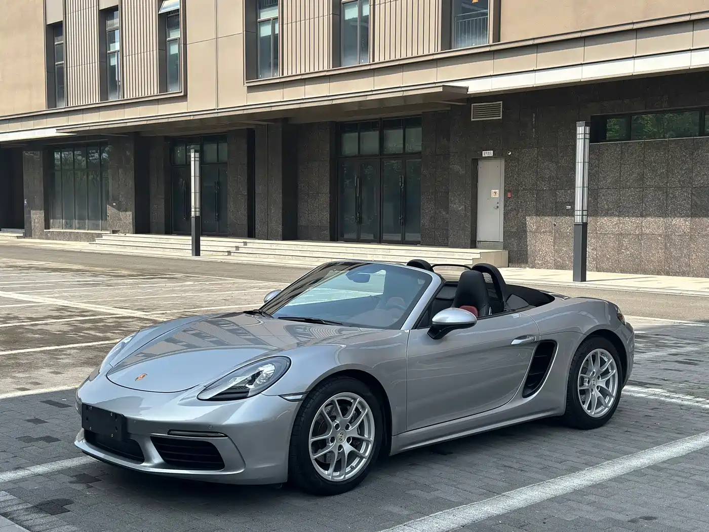 Porsche 718 2016 Boxster 2.0T фото 14