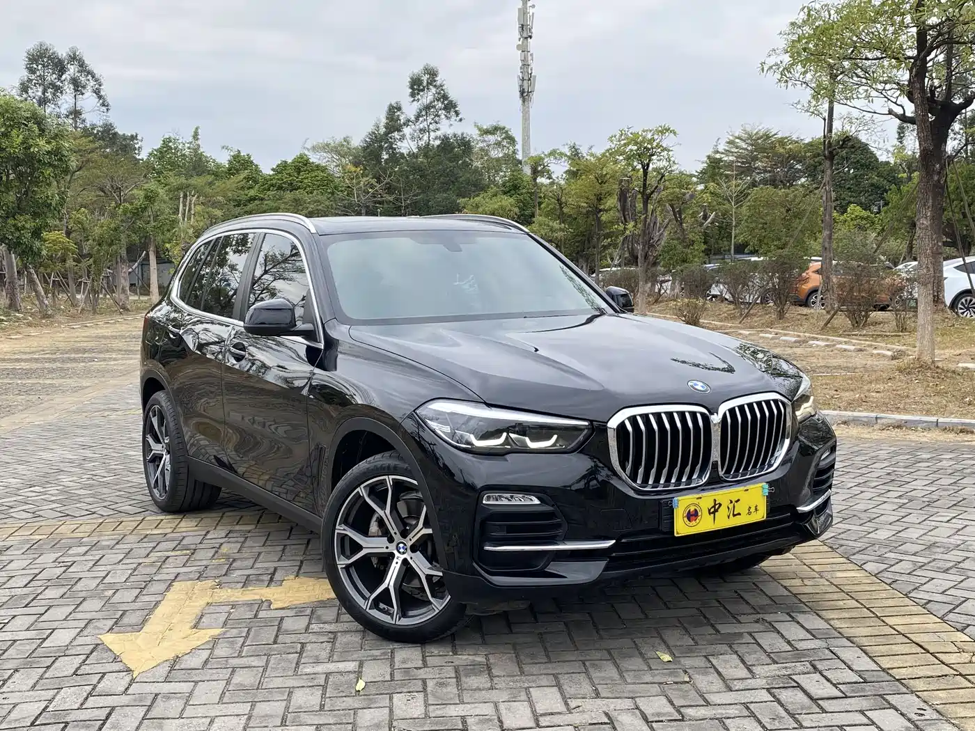 BMW X5 (Import) 2019 xDrive40i M Sport Package фото 3