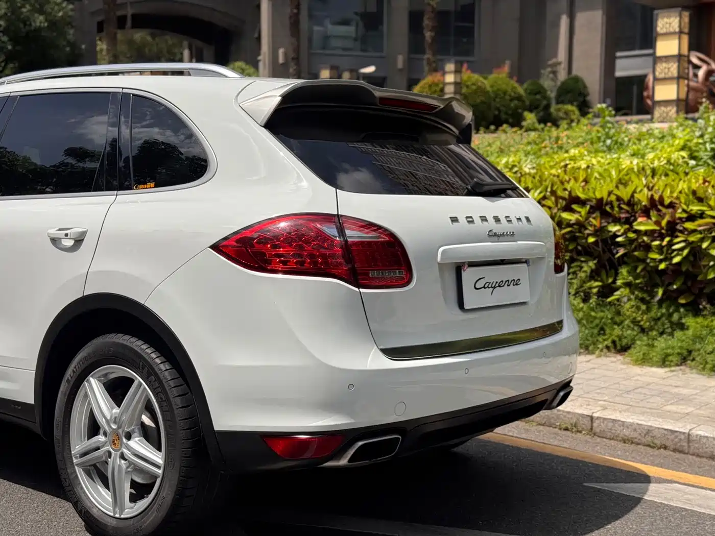 Porsche Cayenne 2014 Cayenne Platinum Edition 3.0T фото 24