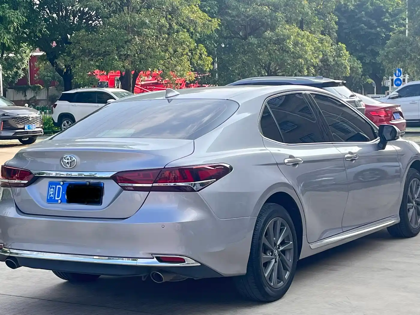 Toyota Camry 2023 2.0G Luxury Edition фото 4