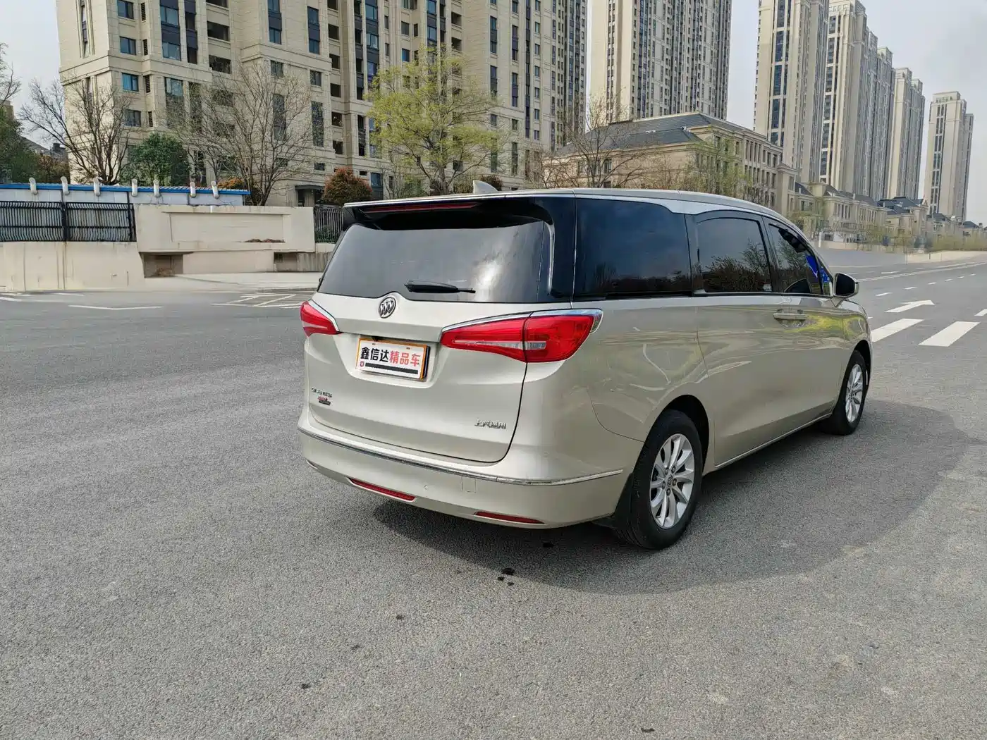 Buick GL8 2018 ES 28T Premium Type China VI фото 18