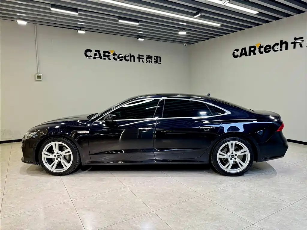 AUDI A7L