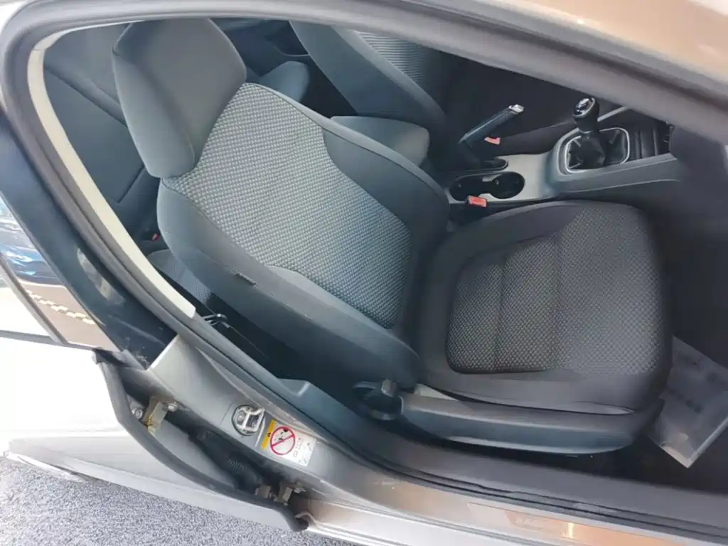 Фото 25 - Volkswagen Sagitar