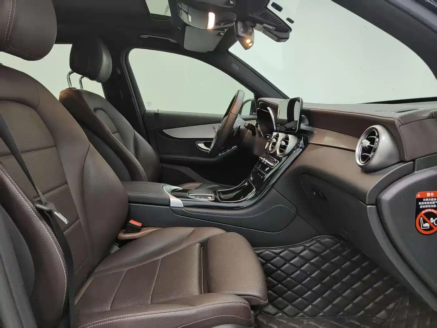 Mercedes-Benz GLC 2020 Facelift GLC 260 L 4MATIC Dynamic фото 12