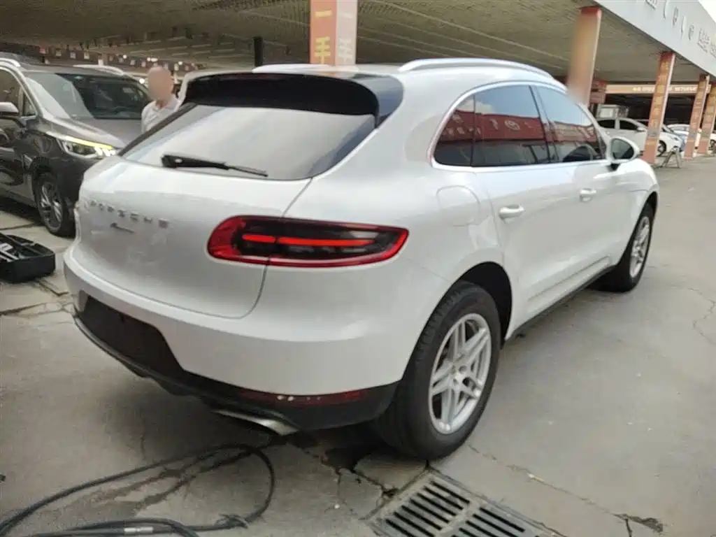 Porsche Macan 2017 Macan 2.0T фото 7