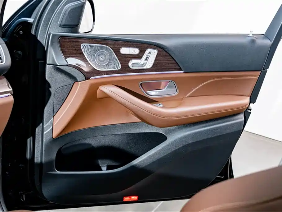 Mercedes-Benz GLE 2024 GLE 350 4MATIC Fashion фото 17