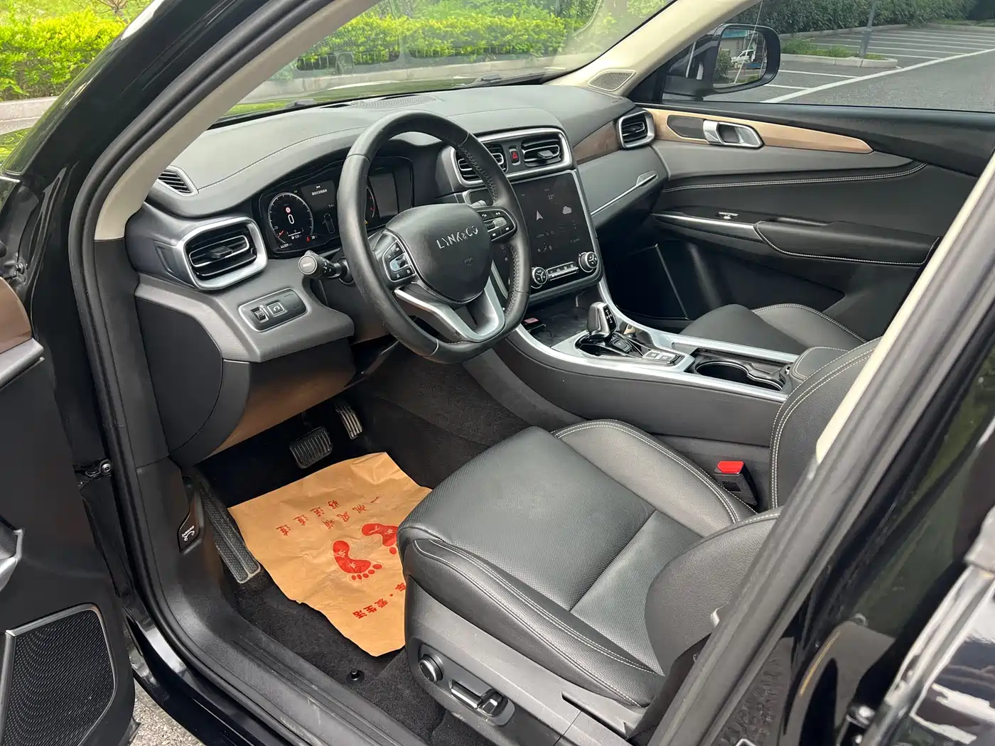 Lynk & Co 01 2019 2.0T 2WD Shine Pro Version China VI фото 8