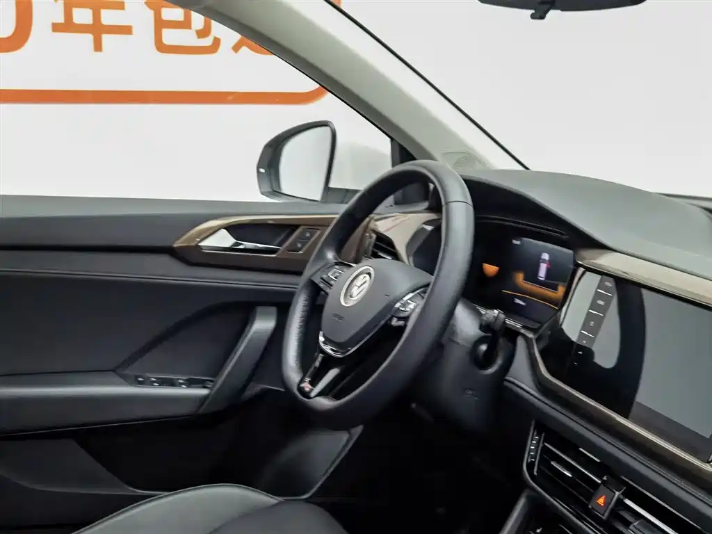 Volkswagen Tharu 2022 280TSI FWD Luxury Edition фото 22