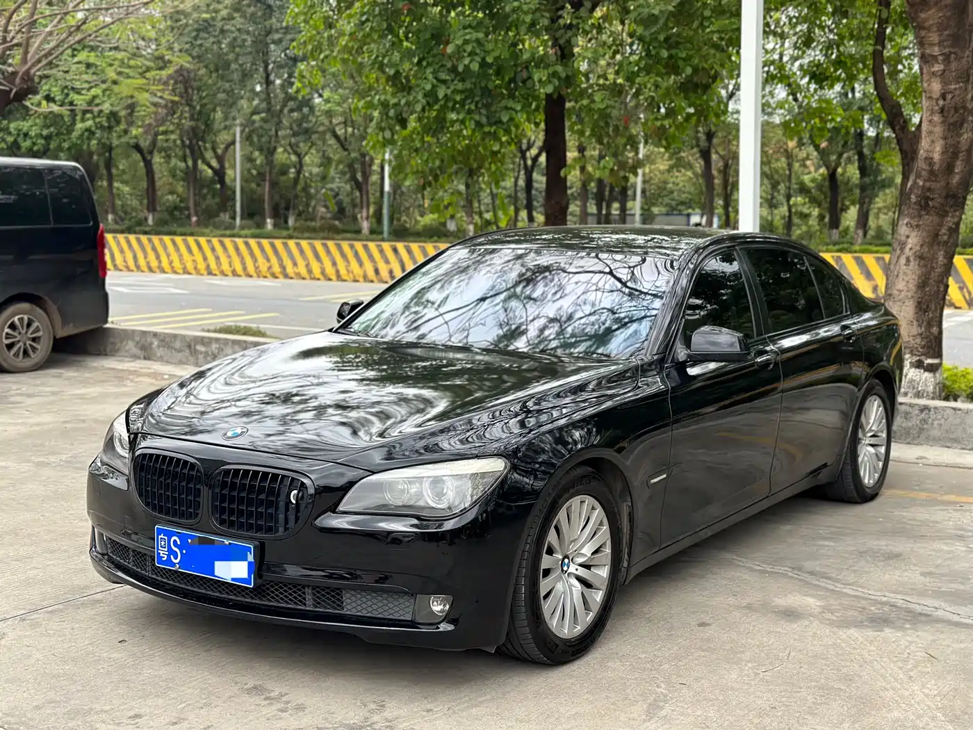 BMW 7 Series 2010 750Li