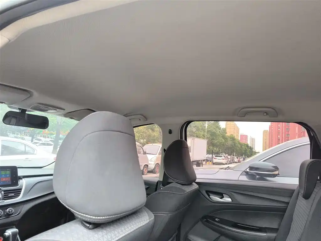 Baojun 730 2019 2019 1.5T CVT Fashion 7-Seater China V