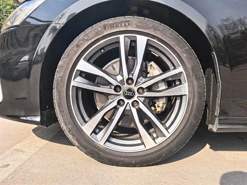 Audi A6L 2023 40 TFSI Luxury Dynamic фото 18