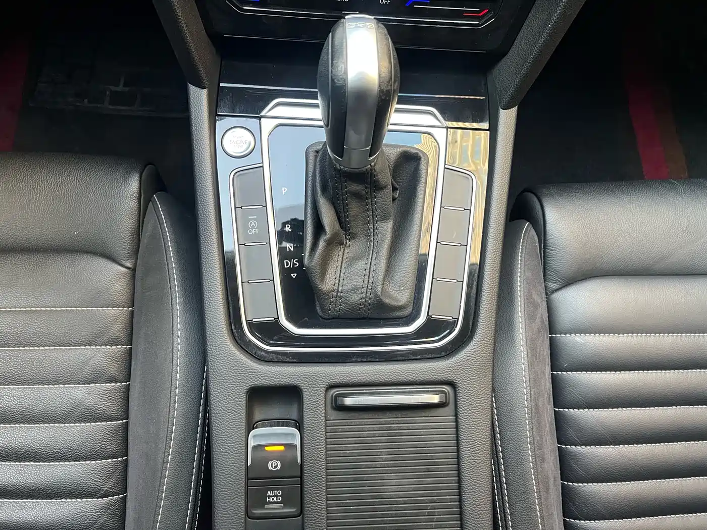 Volkswagen Magotan 2020 330TSI DSG Leading фото 36