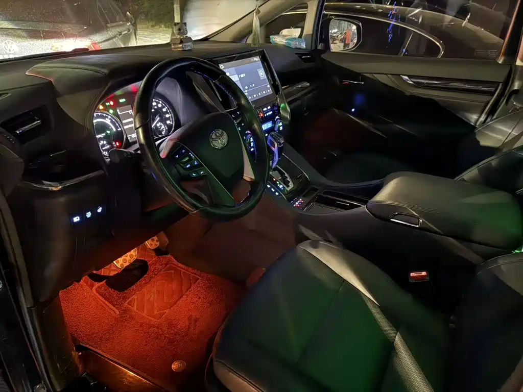Toyota Vellfire 2020 2020 Twin Engine 2.5L HV Luxury Edition