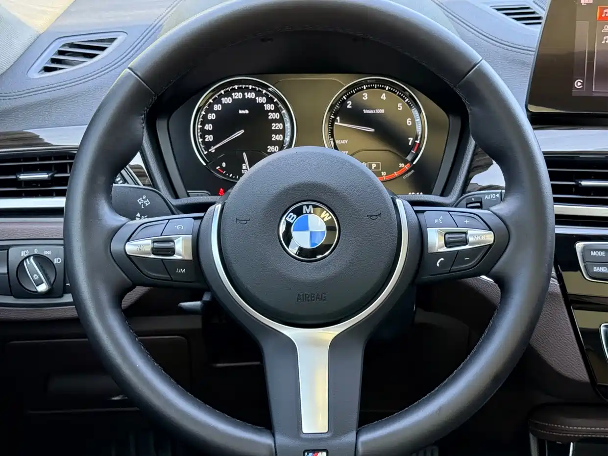 BMW X1 2022 Facelift xDrive25Li Premium Edition фото 8