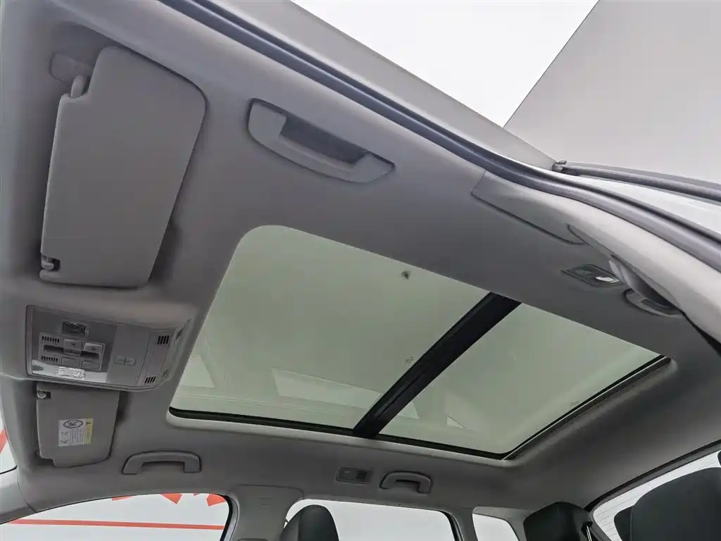 Volkswagen Tharu 2022 280TSI FWD Luxury Edition фото 14