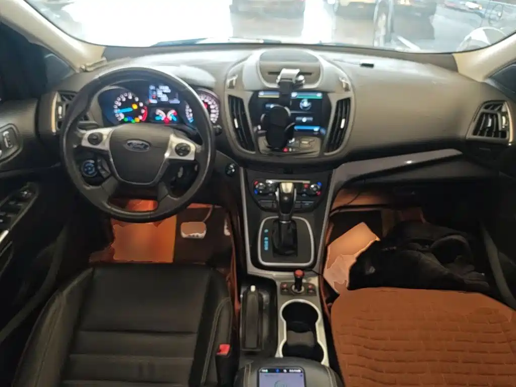 Ford Kuga 2015 2015 2.0L GTDi 4WD Elite