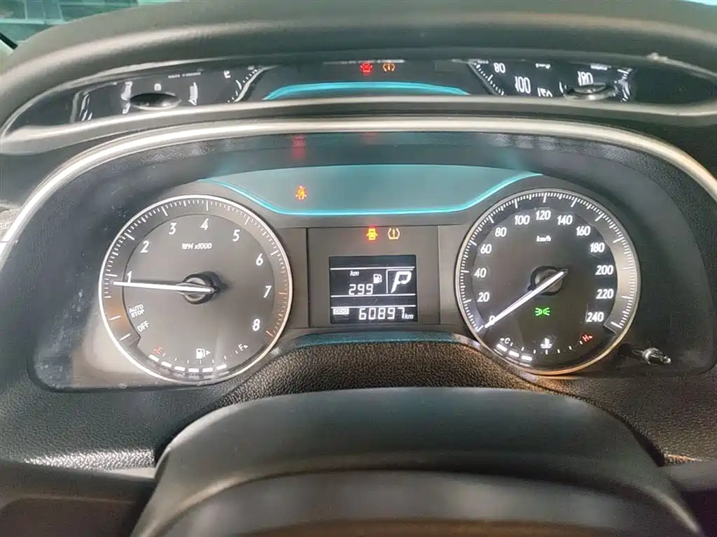 Buick Excelle 2019 15T DCT Progressive Type China VI фото 12