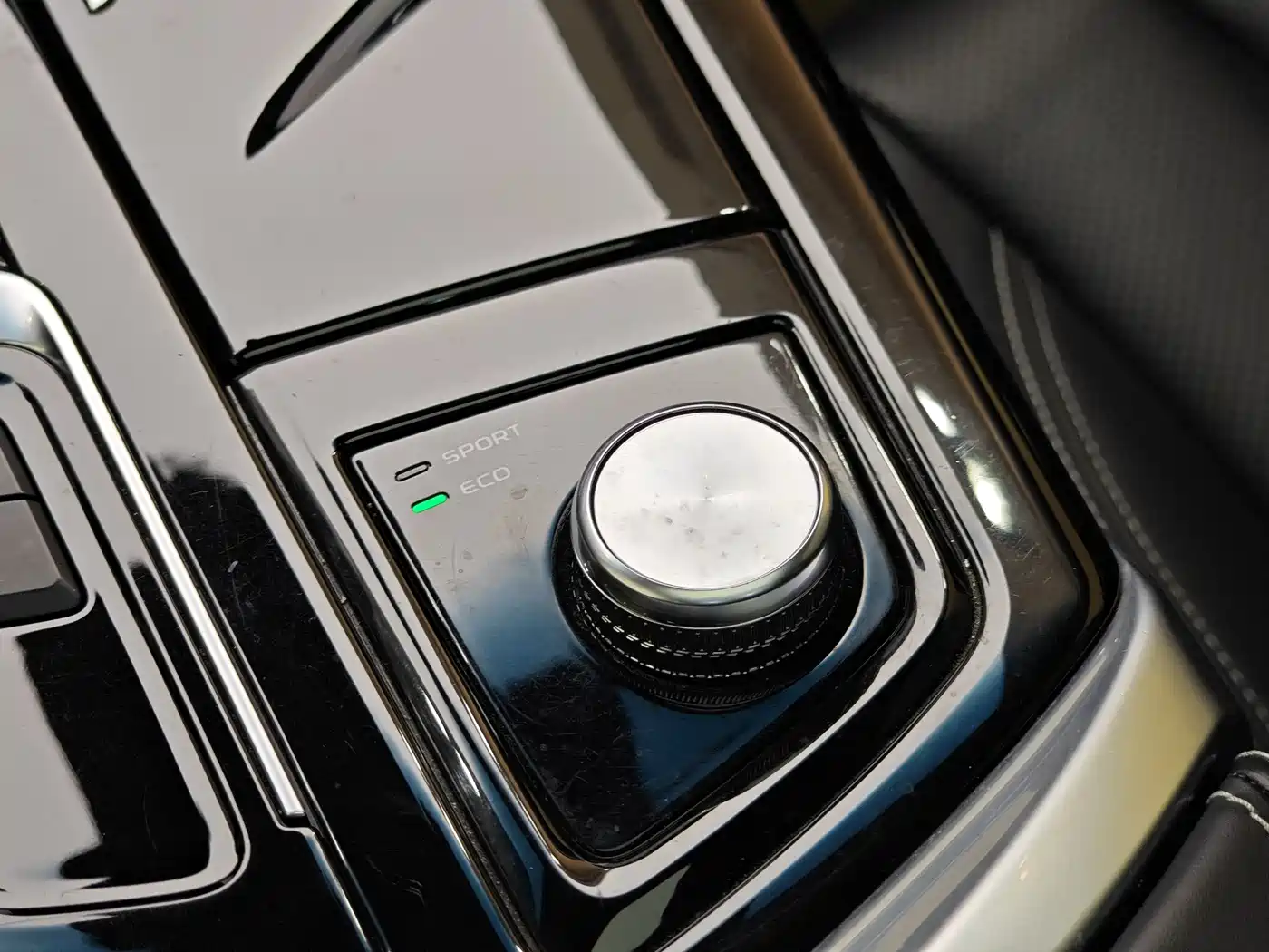 Geely Borui 2019 2018 1.5T MHEV Premium Edition