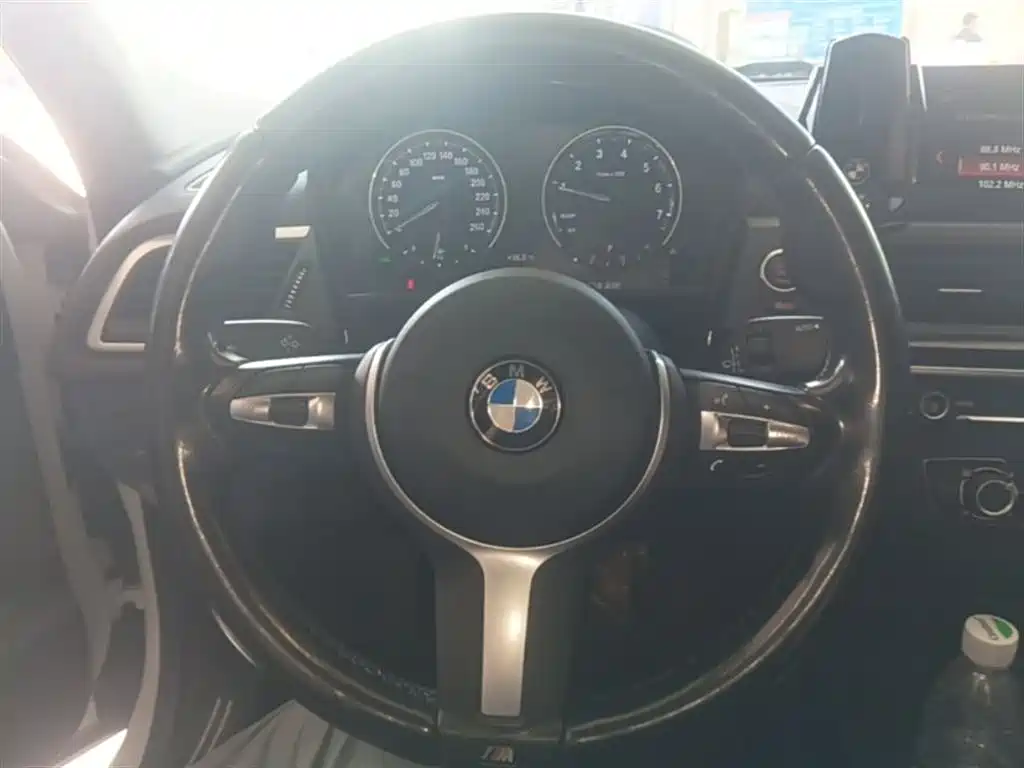 BMW 1 Series 2019 118i M Sport Package фото 11