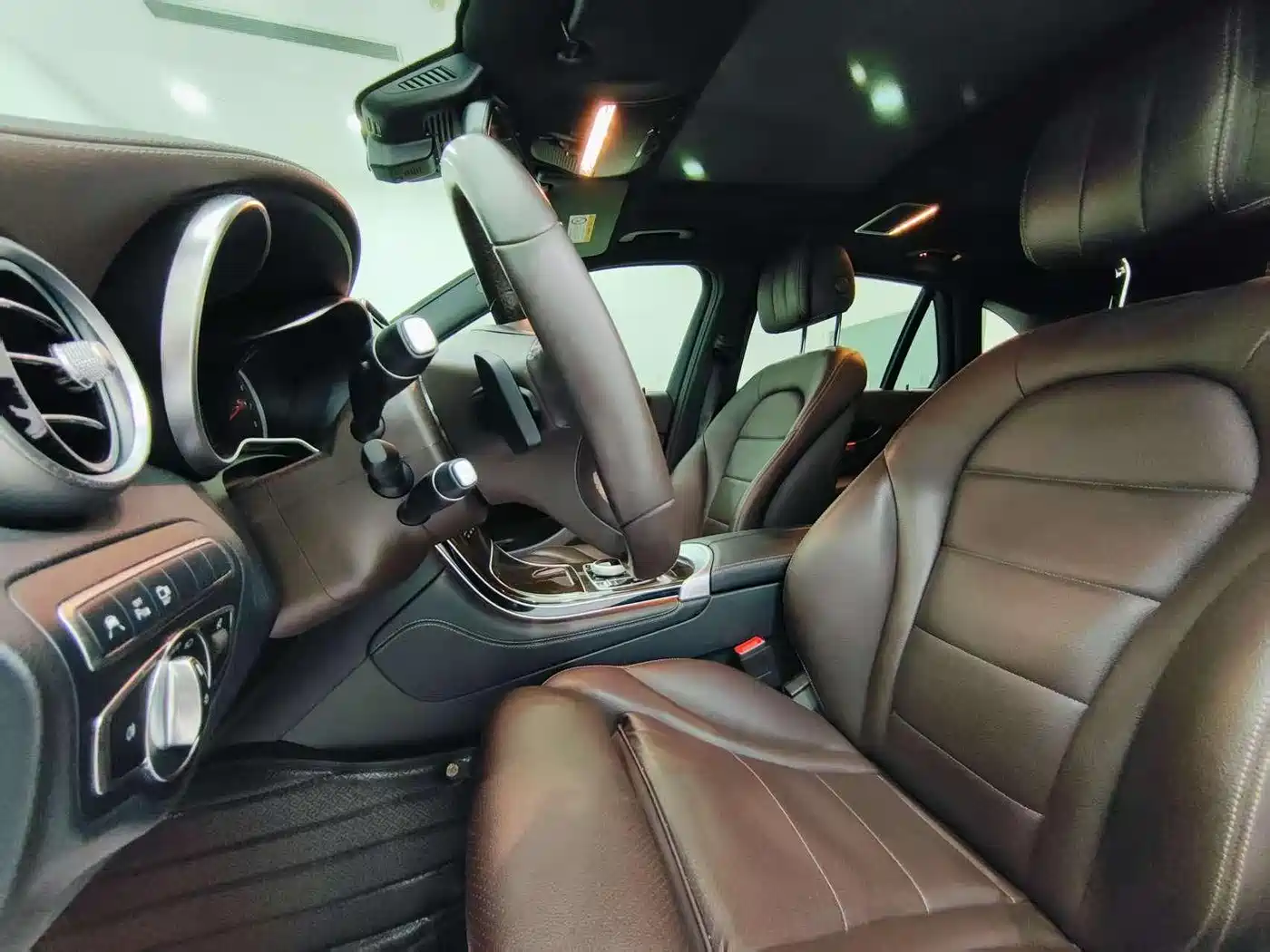 Mercedes-Benz GLC 2019 Facelift GLC 300 L 4MATIC Dynamic фото 11