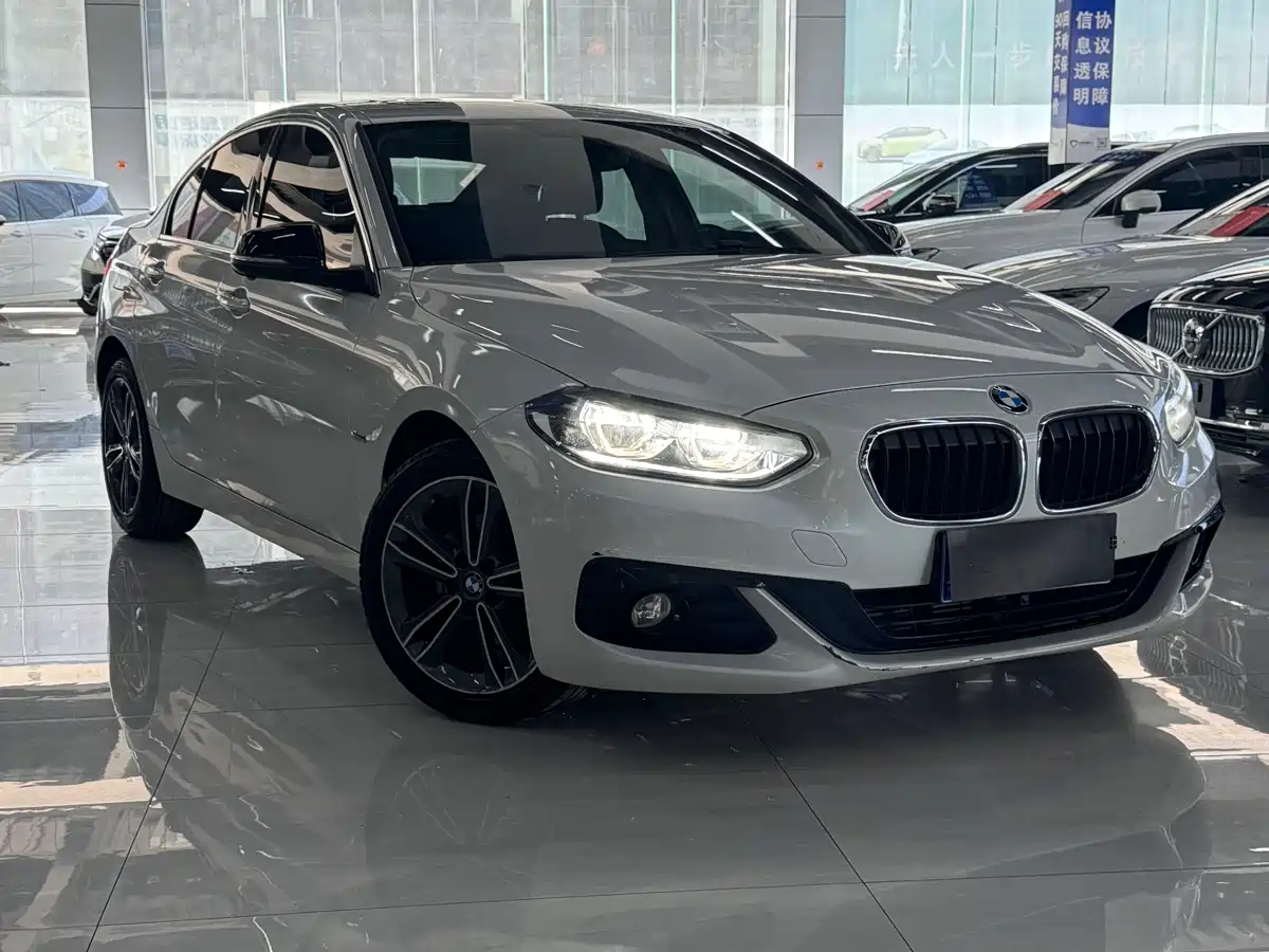 BMW 1 Series 2017 118i Sport