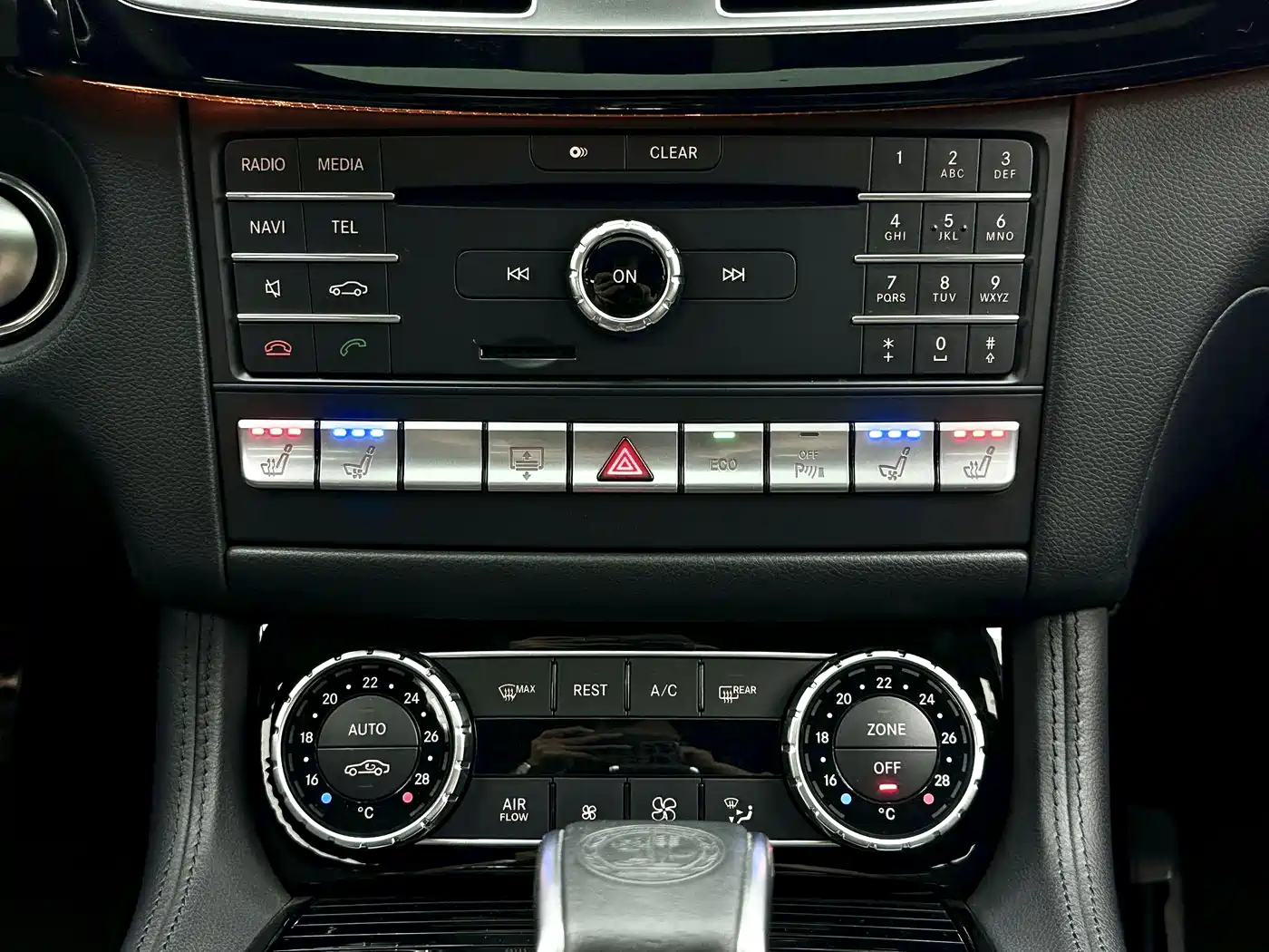 Mercedes-Benz CLS AMG 2015 AMG CLS 63 4MATIC фото 28