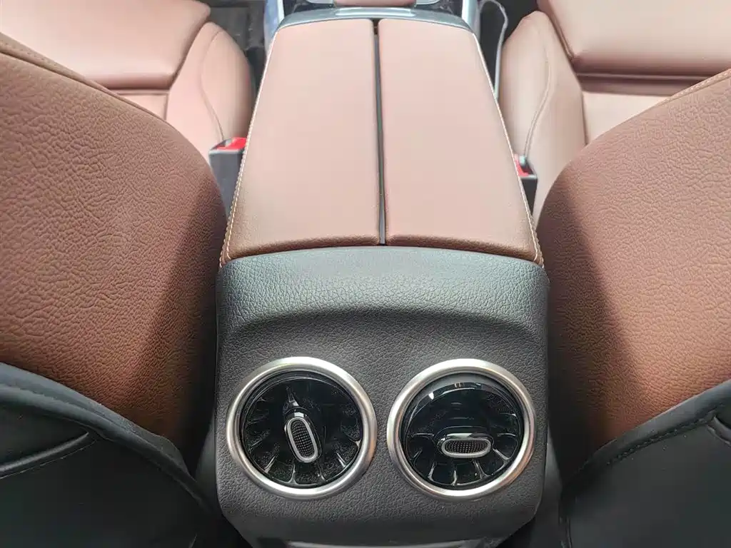 Mercedes-Benz GLB 2024 Facelift GLB 200 Style фото 11