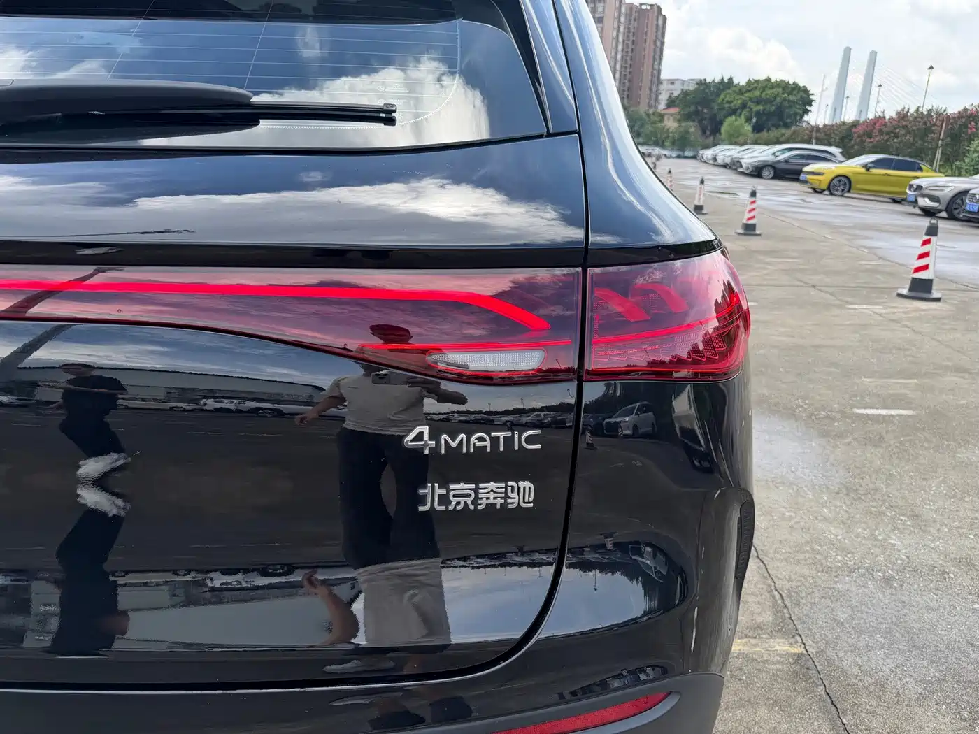 Mercedes-Benz EQE SUV 2025 2024 500 4MATIC Luxury Edition