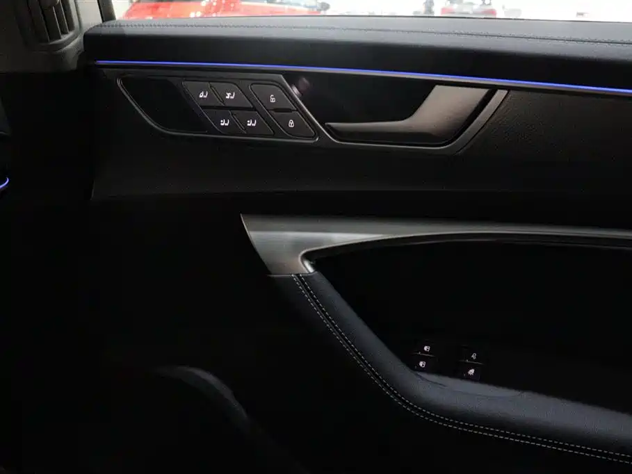 Audi A7L 2024 45 TFSI quattro Premium Luxury фото 11