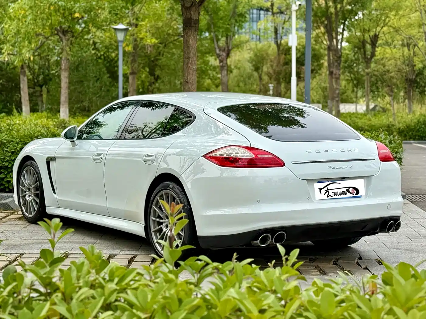 Фото 6 - Porsche Panamera