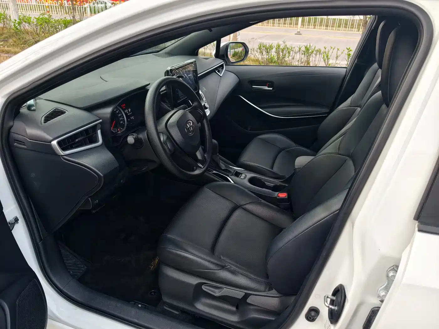 Toyota Levin 2019 185T CVT Entry Edition China VI фото 4