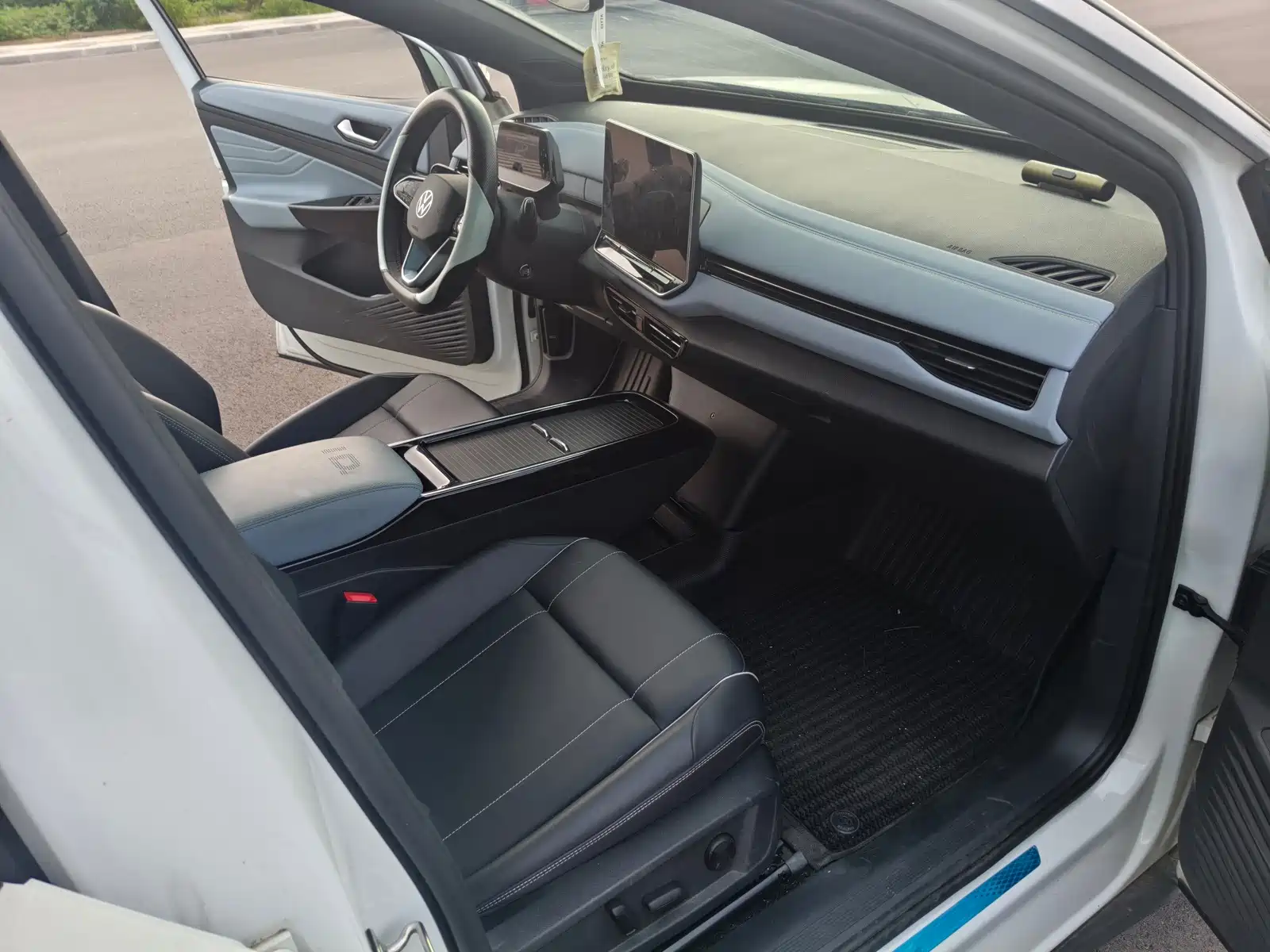 Photo 8 - Volkswagen ID.4 X