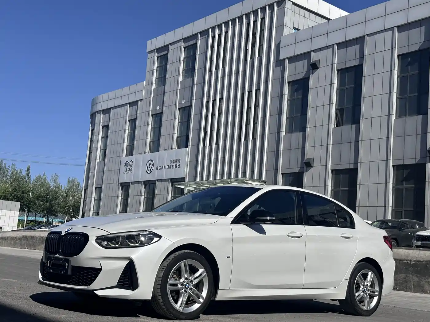 BMW 1 Series 2022 120i M Sport Shadow Edition
