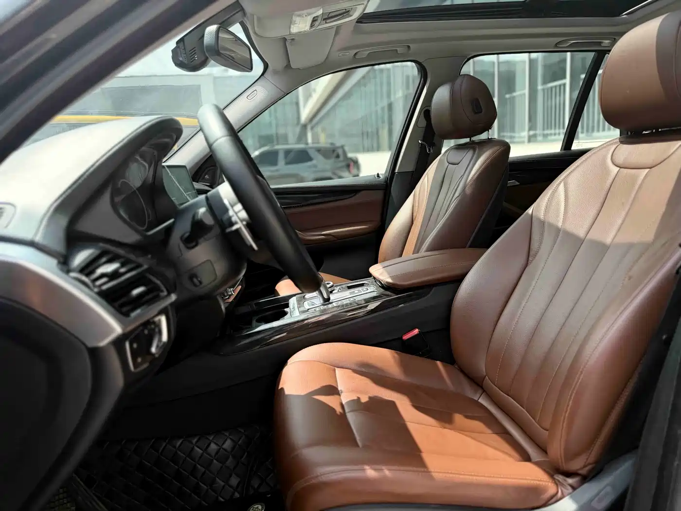 BMW X5 (Import) 2018 xDrive35i Elegant Model фото 4